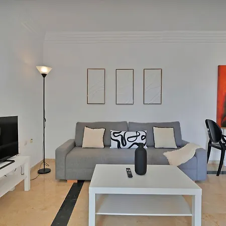 Playa Del Cable Apartment, Banana Apartment