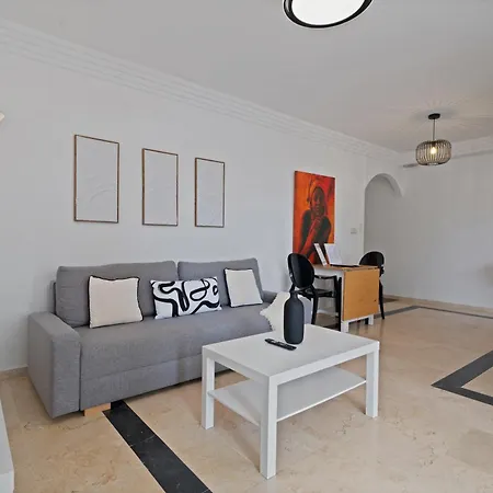 Playa Del Cable Apartment, Banana Appartement *