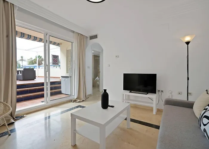 Playa Del Cable Apartment, Banana