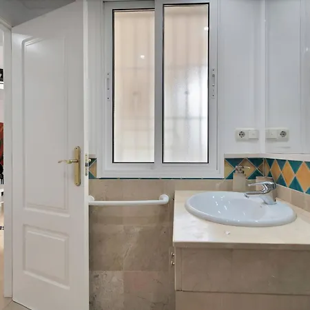 Playa Del Cable Apartment, Banana アパート マルベーリャ